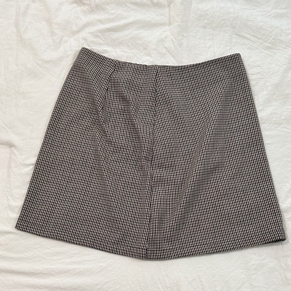 American Eagle Outfitters Black and White Mini Skirt